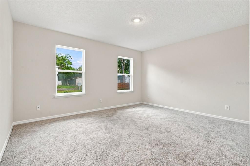 For Sale: $389,000 (3 beds, 2 baths, 1870 Square Feet)