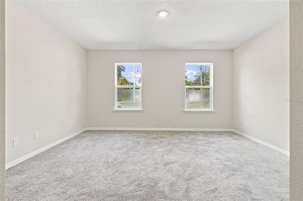 For Sale: $389,000 (3 beds, 2 baths, 1870 Square Feet)