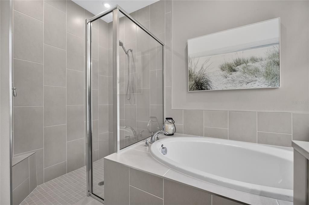 For Sale: $769,000 (4 beds, 3 baths, 2653 Square Feet)
