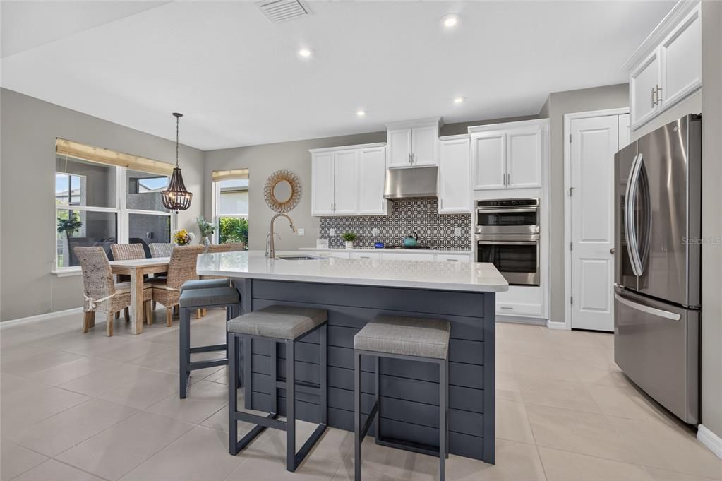 For Sale: $769,000 (4 beds, 3 baths, 2653 Square Feet)