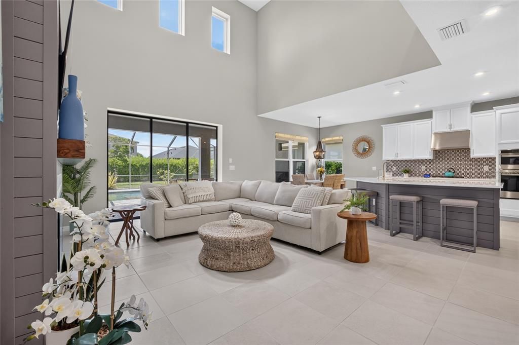 For Sale: $769,000 (4 beds, 3 baths, 2653 Square Feet)
