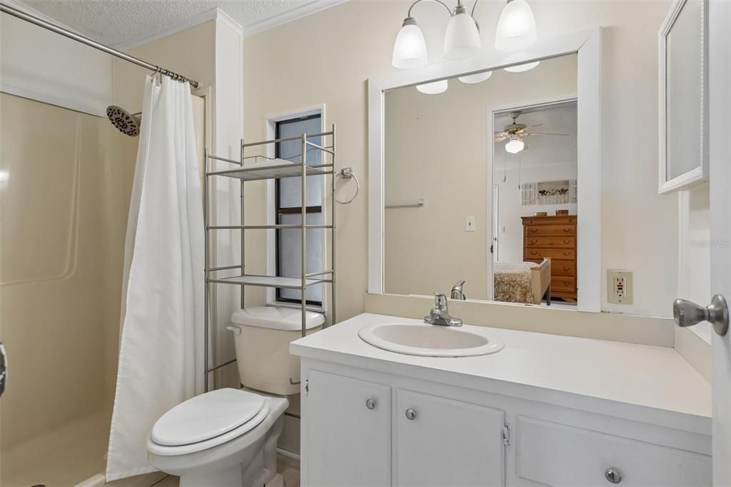 For Sale: $169,900 (2 beds, 2 baths, 1173 Square Feet)