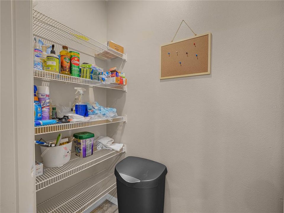На продажу: $225,000 (2 спален, 2 ванн, 1196 Квадратных фут)