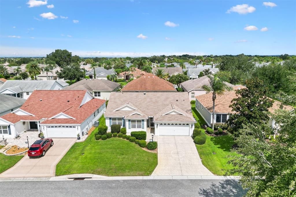 For Sale: $400,000 (3 beds, 2 baths, 1644 Square Feet)