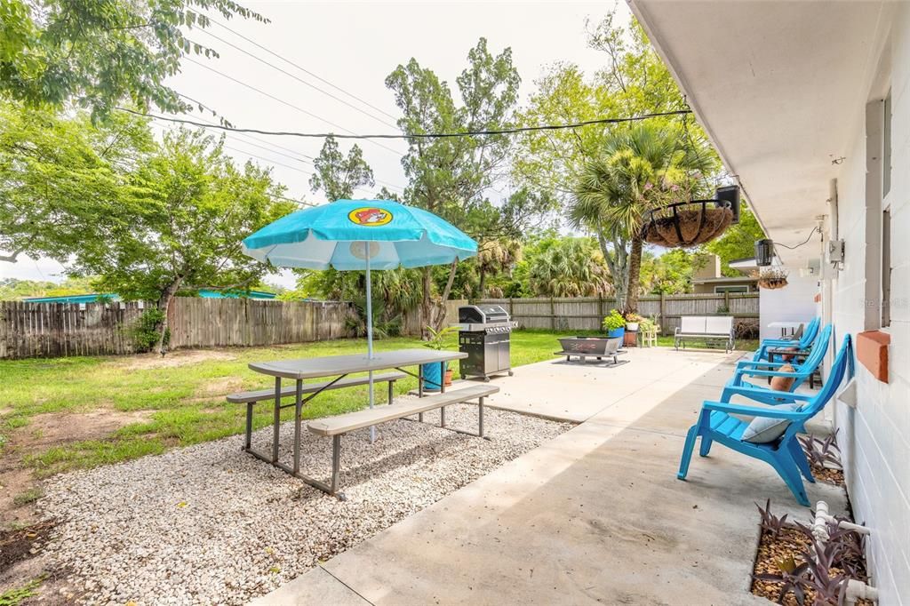 For Sale: $245,000 (3 beds, 1 baths, 1002 Square Feet)