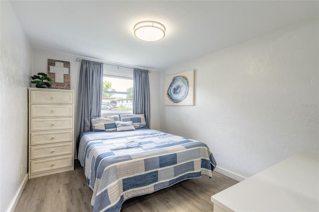 For Sale: $245,000 (3 beds, 1 baths, 1002 Square Feet)