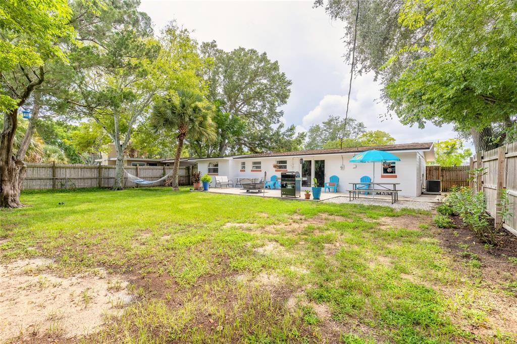 For Sale: $245,000 (3 beds, 1 baths, 1002 Square Feet)