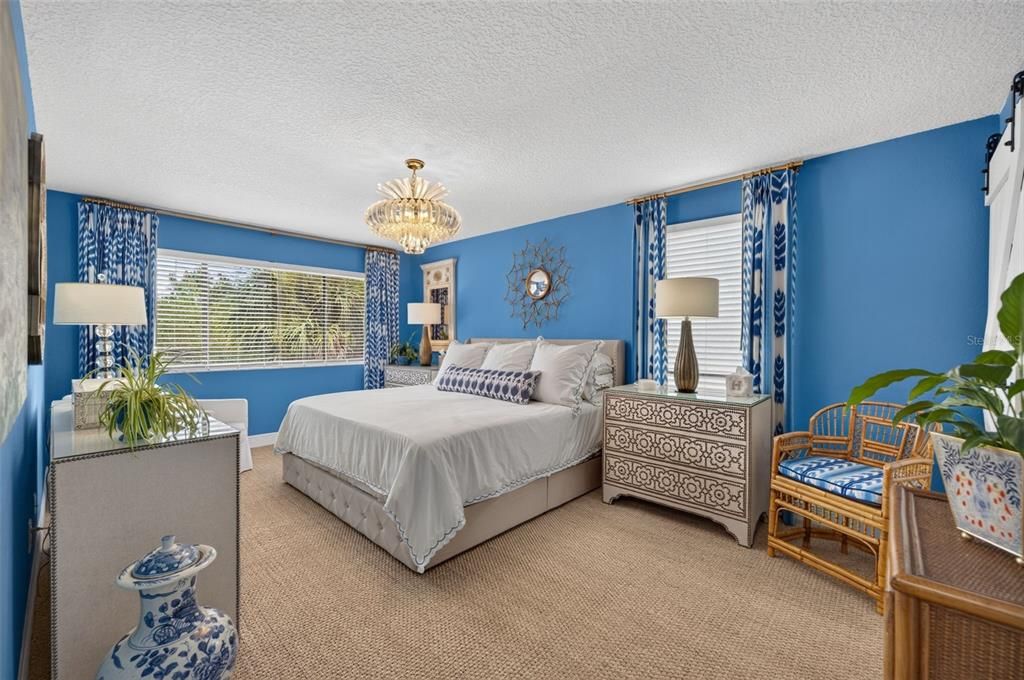 For Sale: $575,000 (2 beds, 2 baths, 1704 Square Feet)