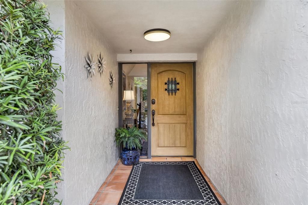 For Sale: $575,000 (2 beds, 2 baths, 1704 Square Feet)