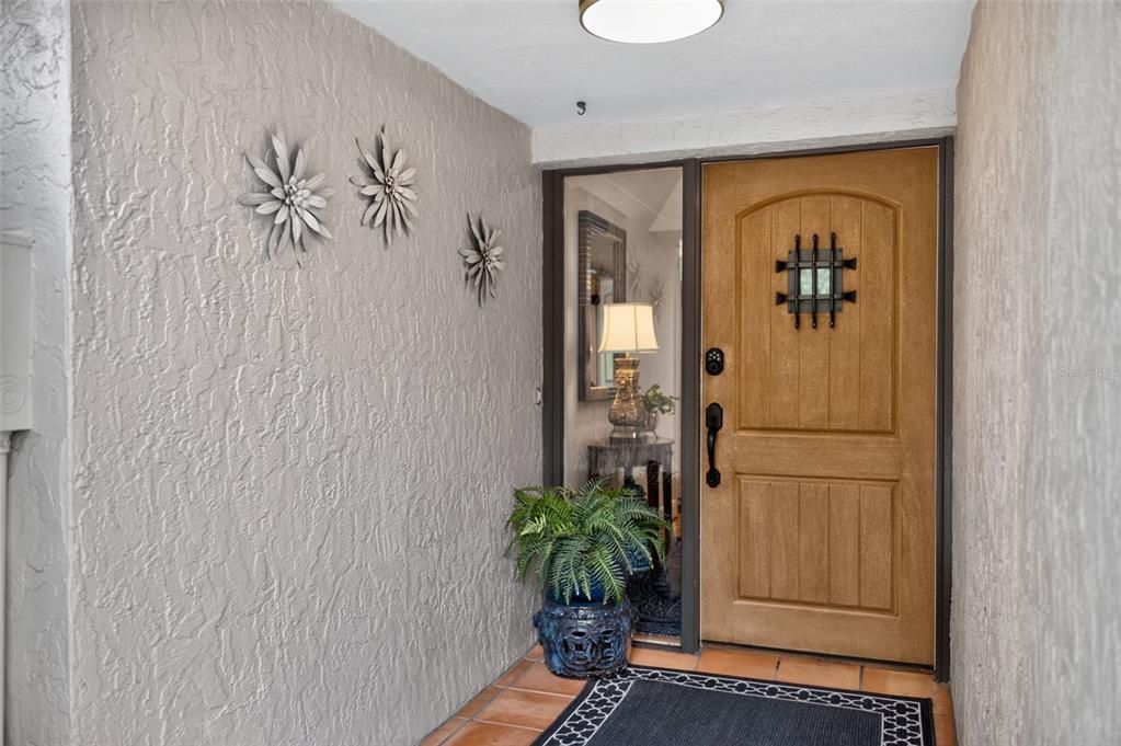 For Sale: $575,000 (2 beds, 2 baths, 1704 Square Feet)