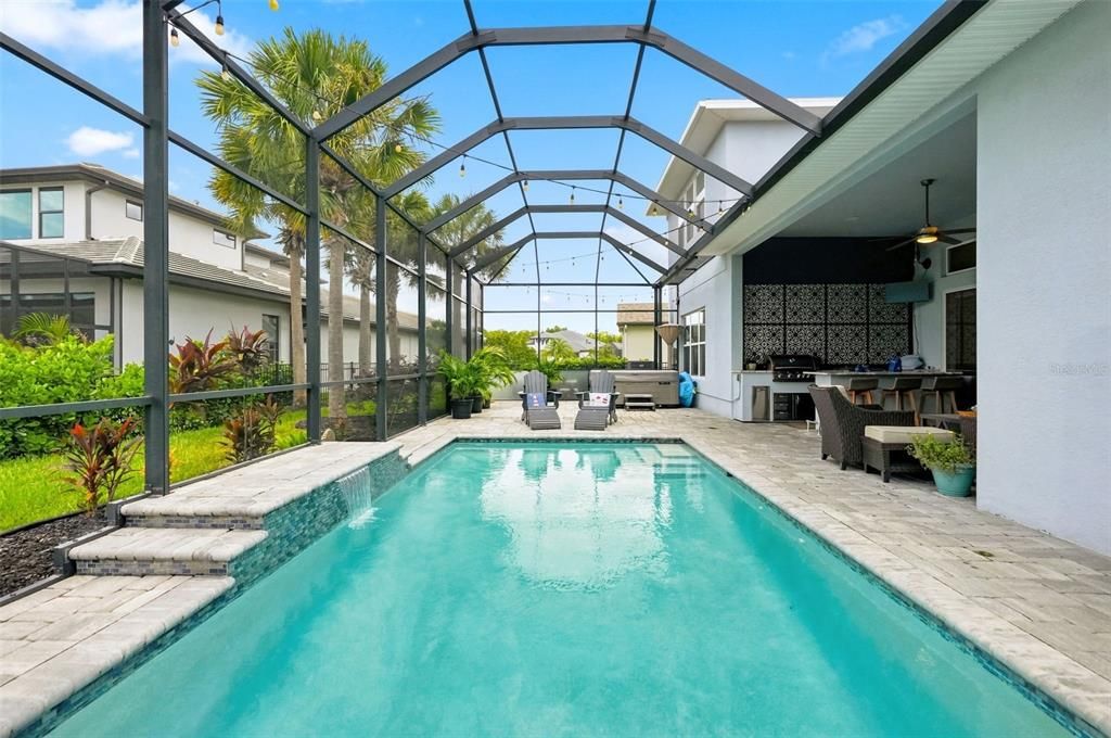 For Sale: $1,100,000 (5 beds, 4 baths, 3939 Square Feet)