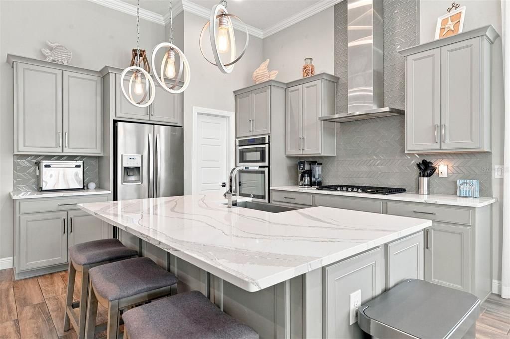 For Sale: $1,100,000 (5 beds, 4 baths, 3939 Square Feet)