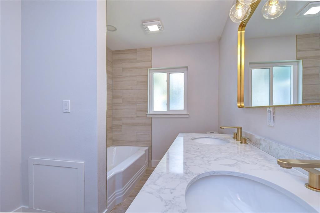 For Sale: $470,000 (3 beds, 2 baths, 1540 Square Feet)