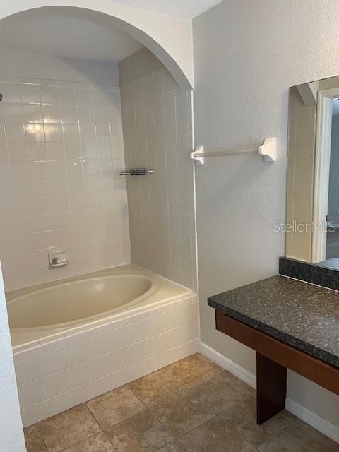 For Rent: $1,800 (2 beds, 2 baths, 1282 Square Feet)