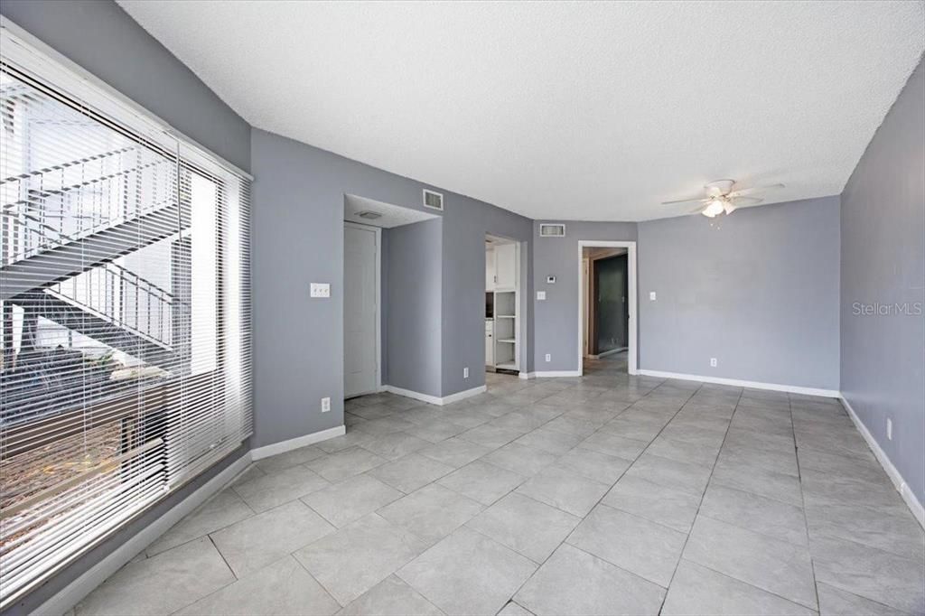 На продажу: $69,900 (1 спален, 1 ванн, 642 Квадратных фут)