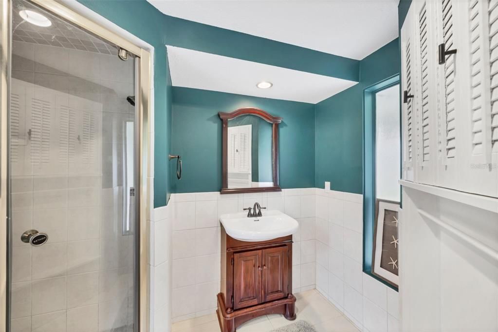 For Sale: $419,000 (2 beds, 2 baths, 1286 Square Feet)