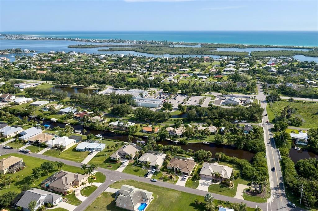 For Sale: $419,000 (2 beds, 2 baths, 1286 Square Feet)