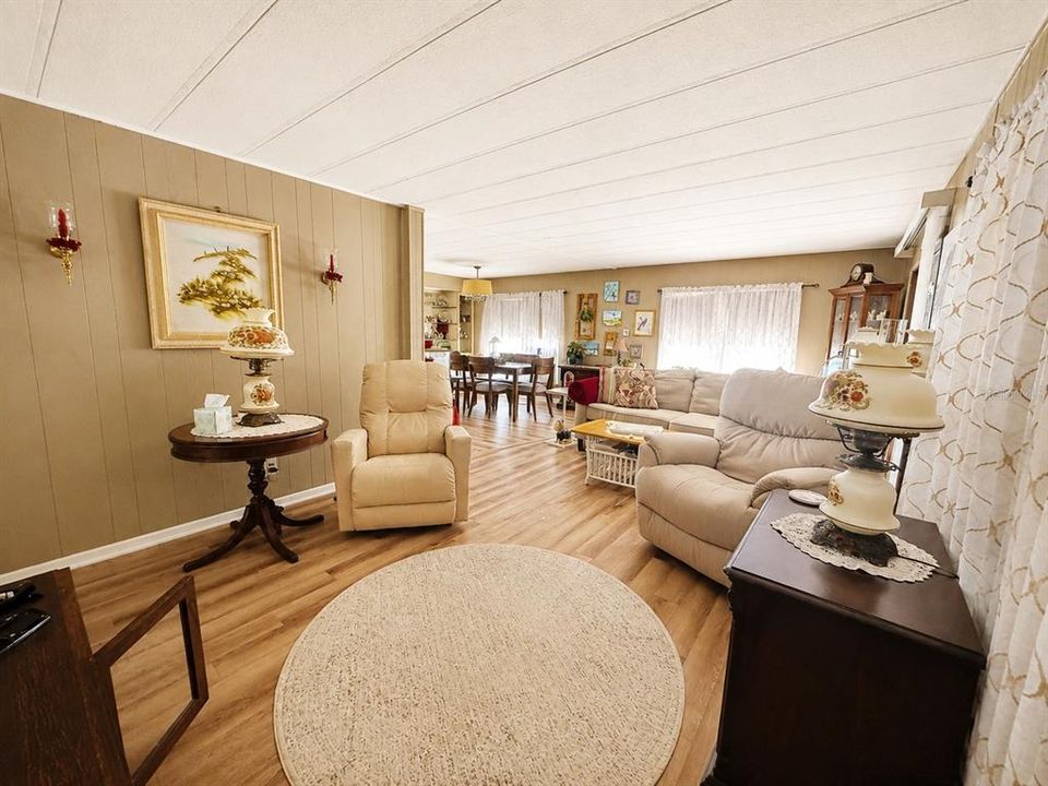 En Venta: $150,000 (2 camas, 2 baños, 1056 Pies cuadrados)
