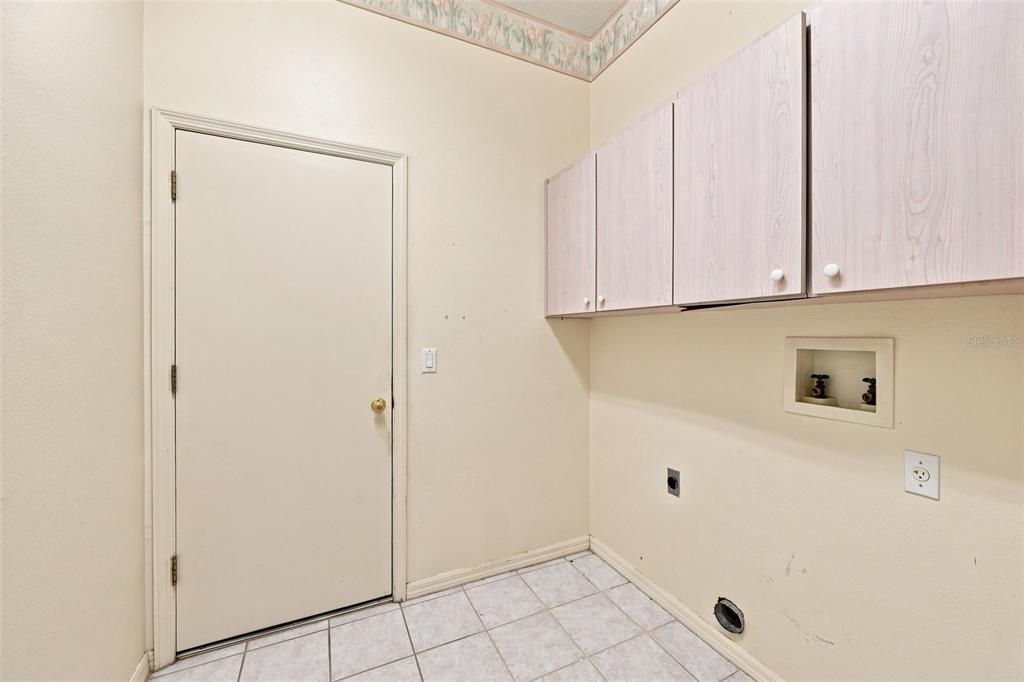 En Venta: $365,000 (3 camas, 2 baños, 1811 Pies cuadrados)