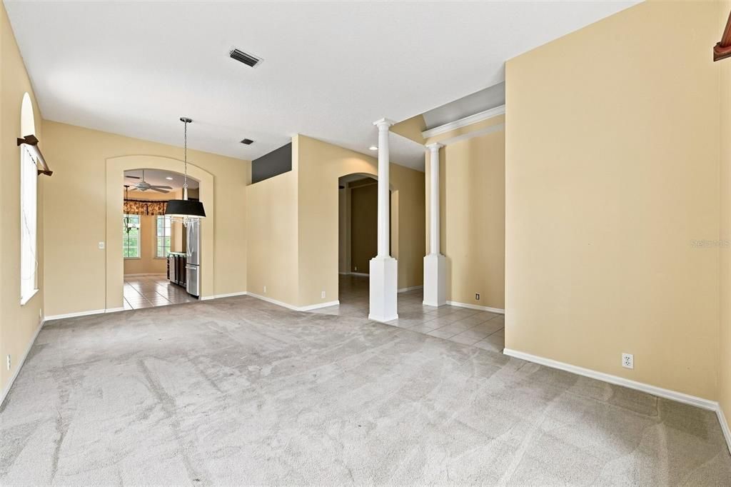 En Venta: $365,000 (3 camas, 2 baños, 1811 Pies cuadrados)