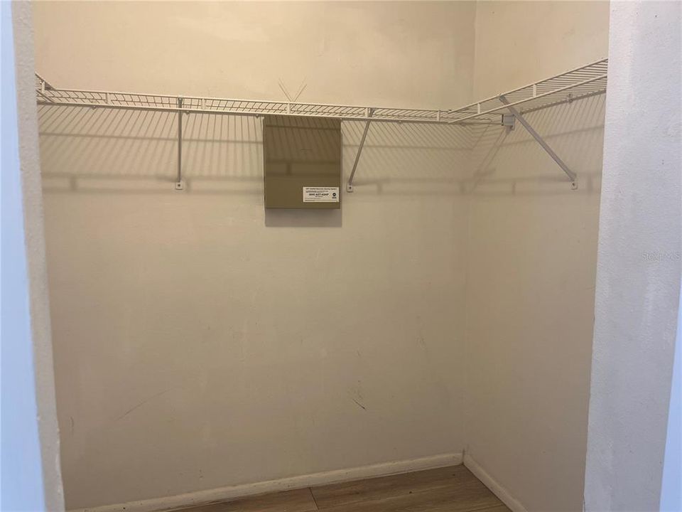 For Rent: $2,700 (4 beds, 2 baths, 2029 Square Feet)