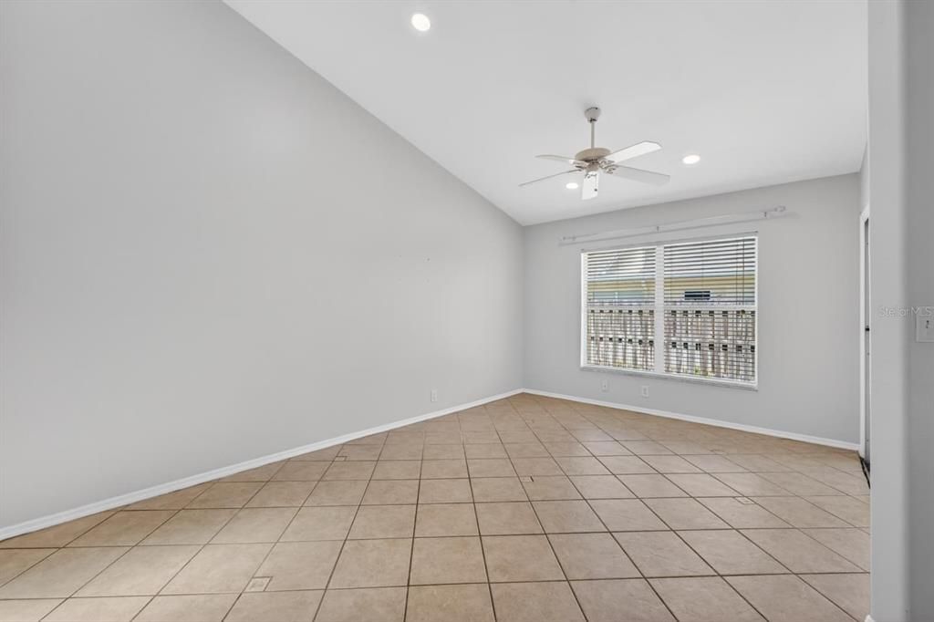 For Rent: $1,850 (2 beds, 2 baths, 1315 Square Feet)