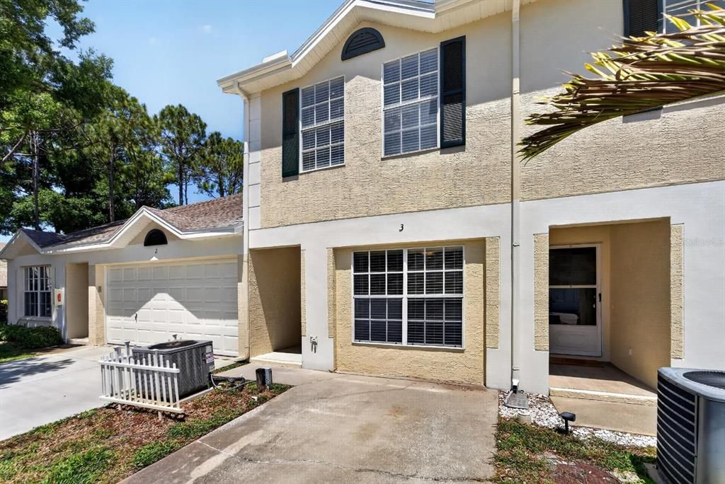 For Rent: $1,850 (2 beds, 2 baths, 1315 Square Feet)