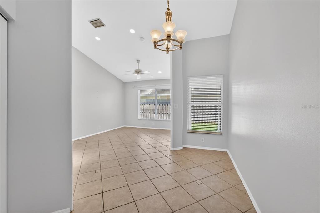 For Rent: $1,850 (2 beds, 2 baths, 1315 Square Feet)