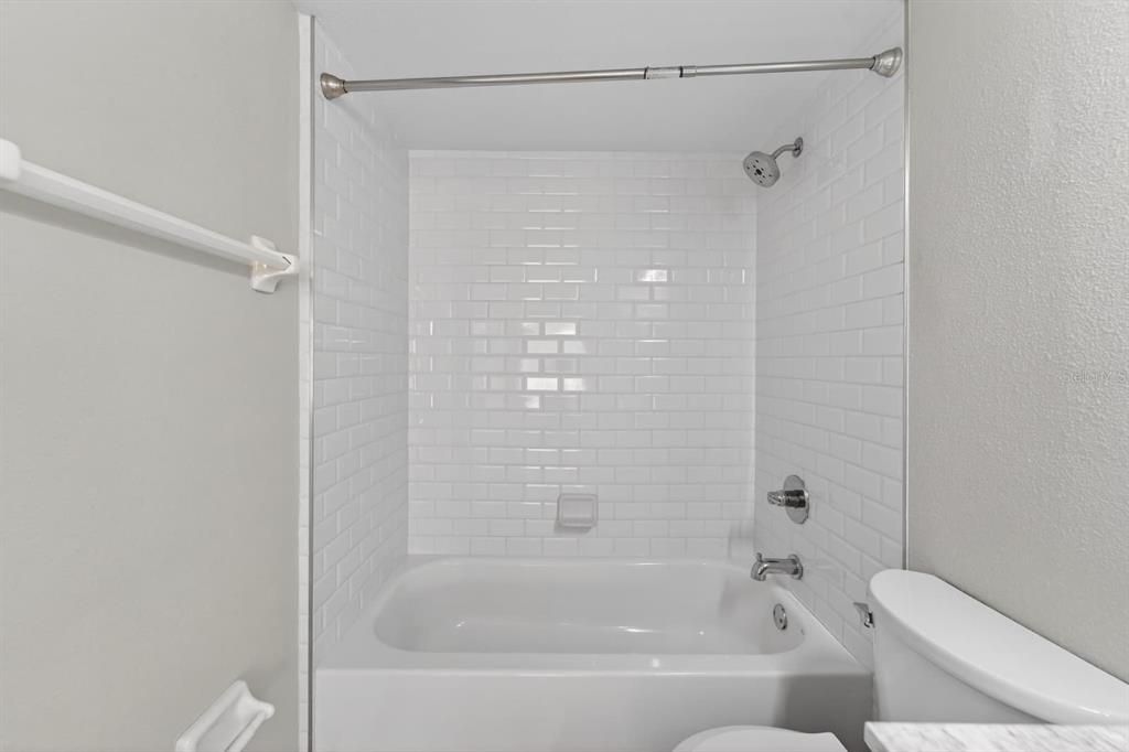 For Rent: $1,850 (2 beds, 2 baths, 1315 Square Feet)