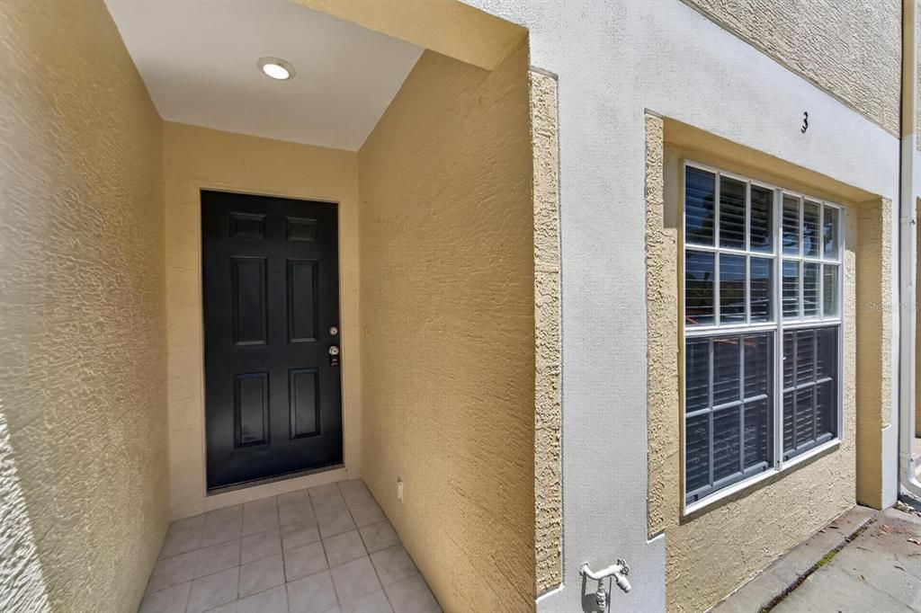 For Rent: $1,850 (2 beds, 2 baths, 1315 Square Feet)