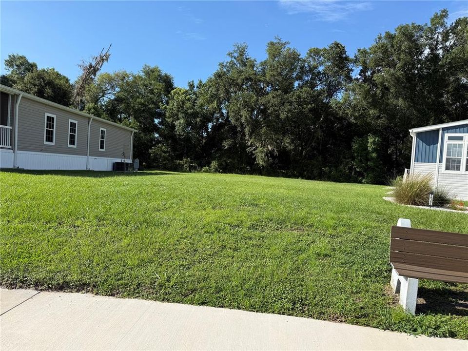 На продажу: $45,750 (0.13 acres)