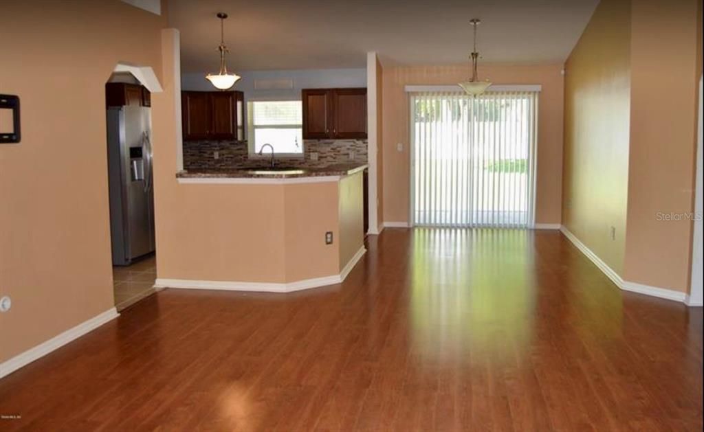 For Rent: $1,800 (3 beds, 2 baths, 1362 Square Feet)