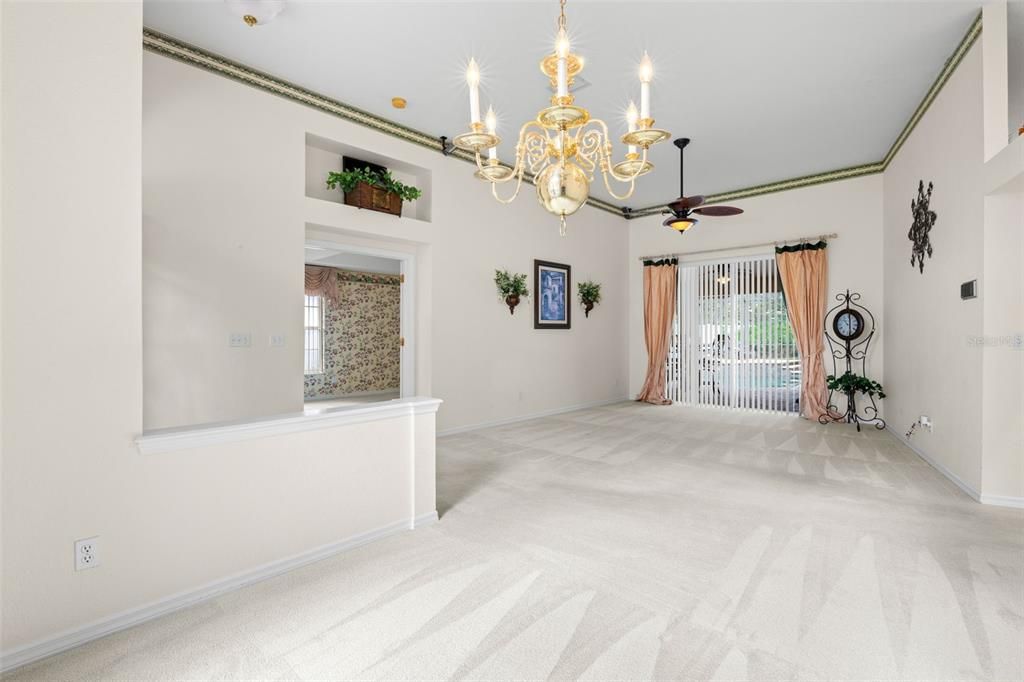 En Venta: $799,000 (4 camas, 3 baños, 2523 Pies cuadrados)