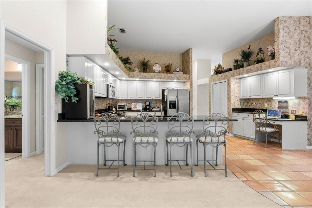 En Venta: $799,000 (4 camas, 3 baños, 2523 Pies cuadrados)