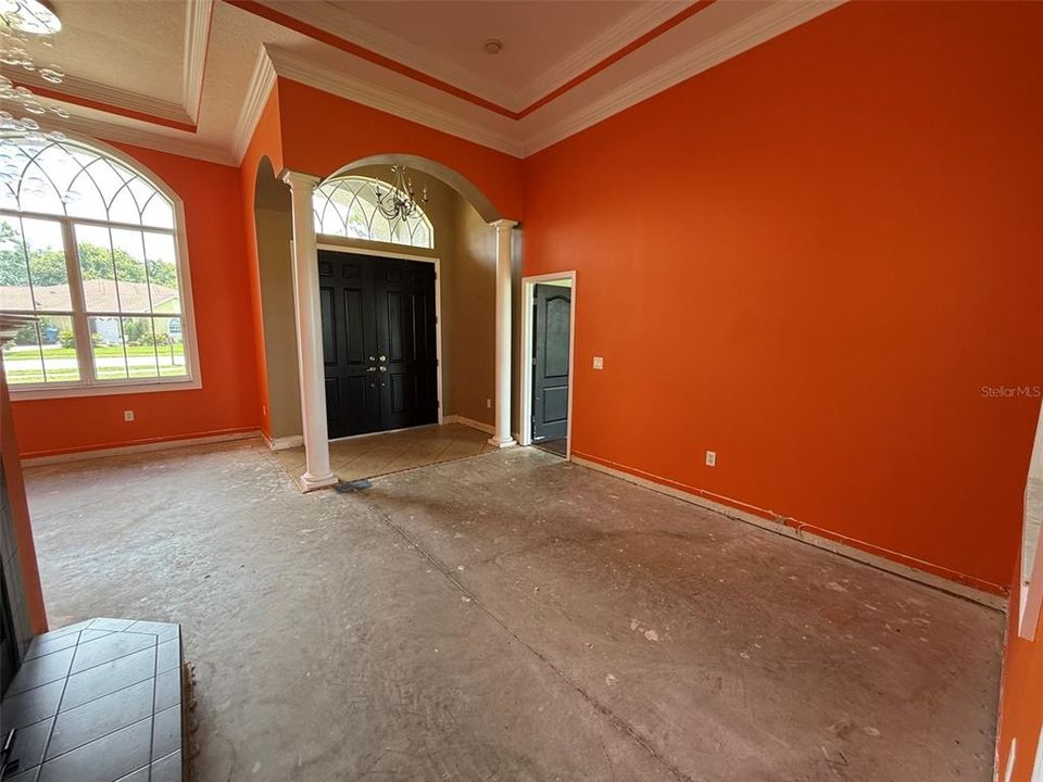 En Venta: $299,900 (3 camas, 3 baños, 2177 Pies cuadrados)
