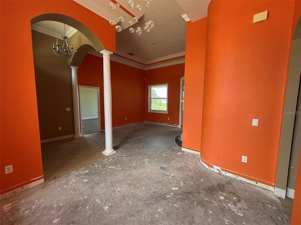 En Venta: $299,900 (3 camas, 3 baños, 2177 Pies cuadrados)