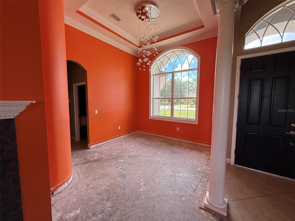 En Venta: $299,900 (3 camas, 3 baños, 2177 Pies cuadrados)