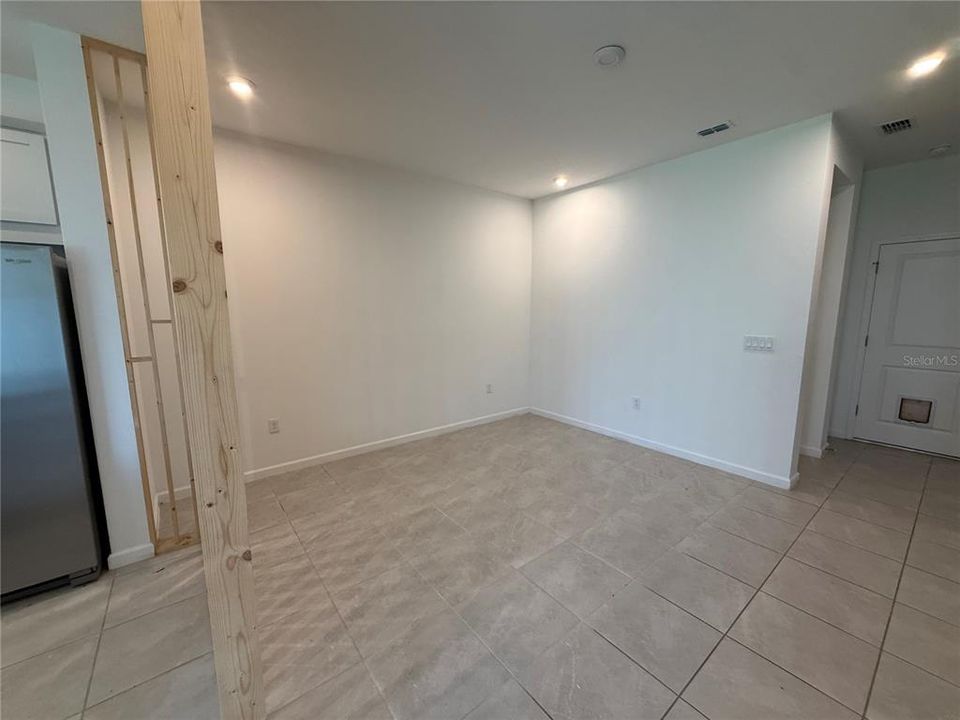 В аренду: $2,099 (3 спален, 2 ванн, 1460 Квадратных фут)