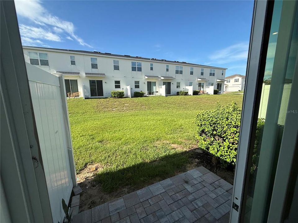 В аренду: $2,099 (3 спален, 2 ванн, 1460 Квадратных фут)