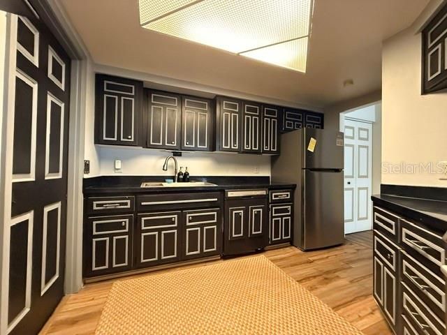 For Sale: $174,900 (2 beds, 2 baths, 1160 Square Feet)