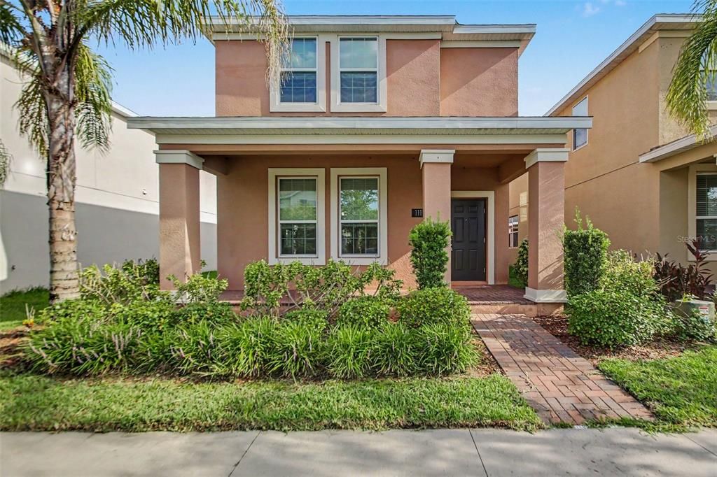 For Rent: $2,695 (3 beds, 2 baths, 1996 Square Feet)