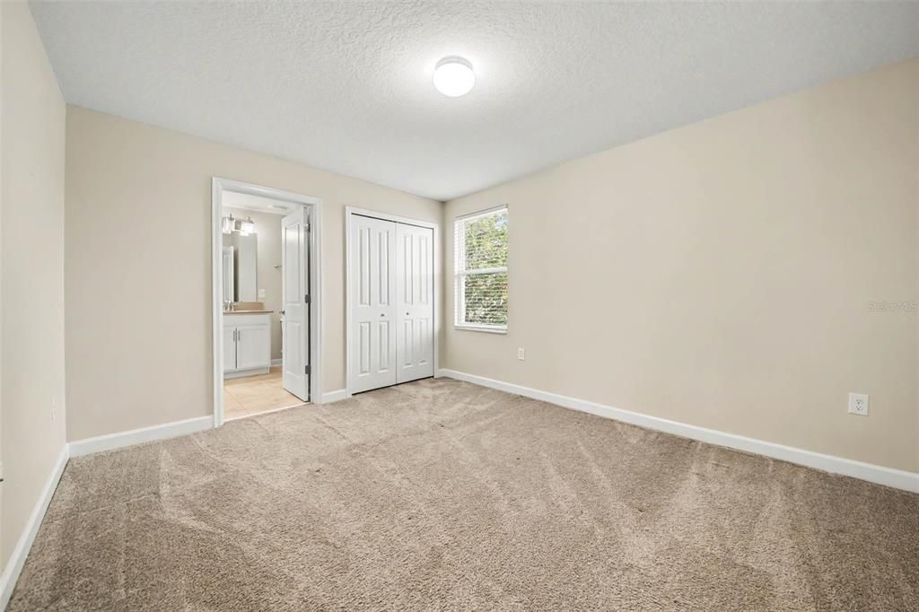 For Rent: $2,695 (3 beds, 2 baths, 1996 Square Feet)