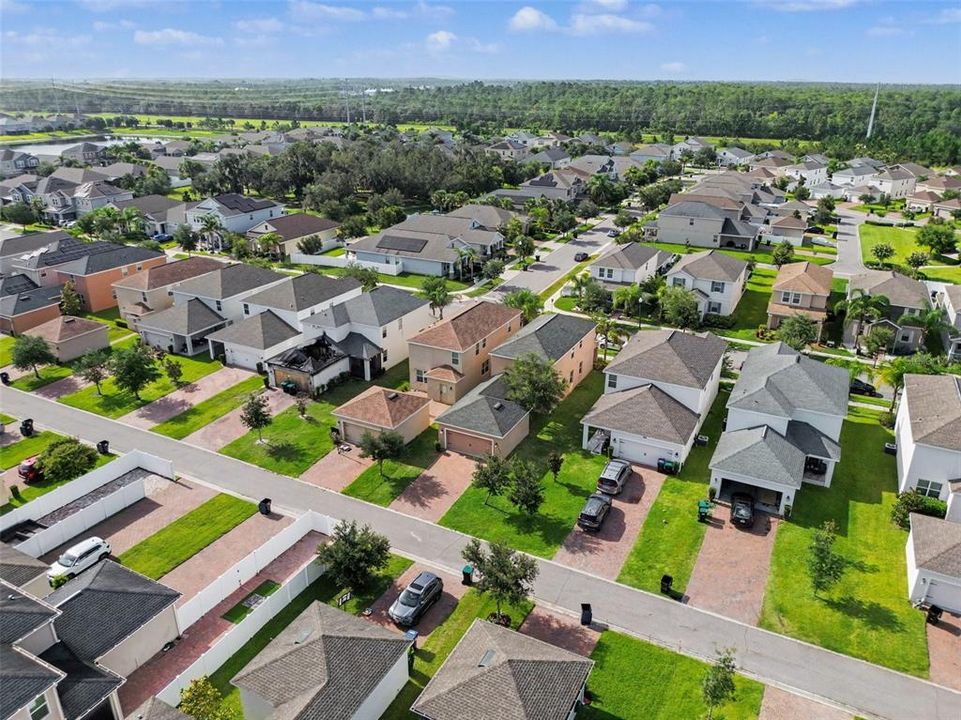 For Rent: $2,695 (3 beds, 2 baths, 1996 Square Feet)