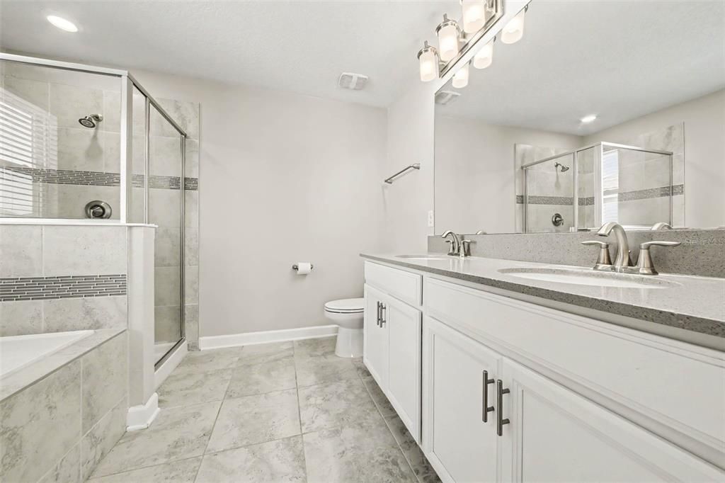 For Rent: $2,695 (3 beds, 2 baths, 1996 Square Feet)