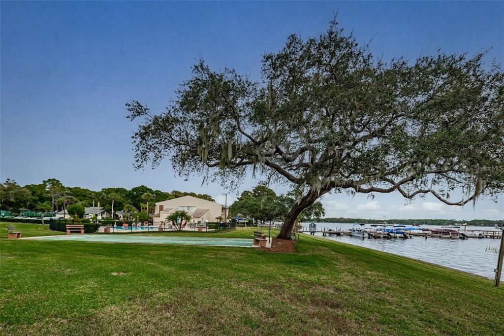 For Rent: $2,000 (2 beds, 2 baths, 970 Square Feet)