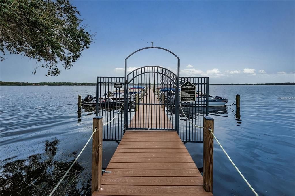 For Rent: $2,000 (2 beds, 2 baths, 970 Square Feet)