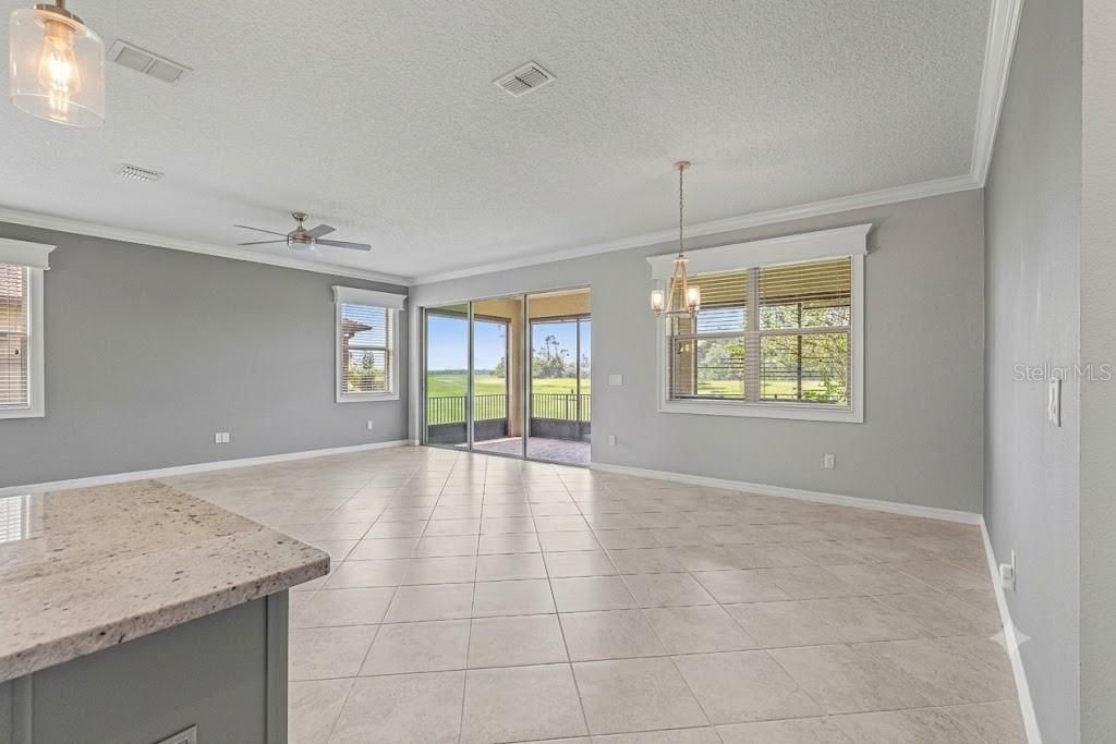 For Sale: $532,000 (4 beds, 2 baths, 2186 Square Feet)