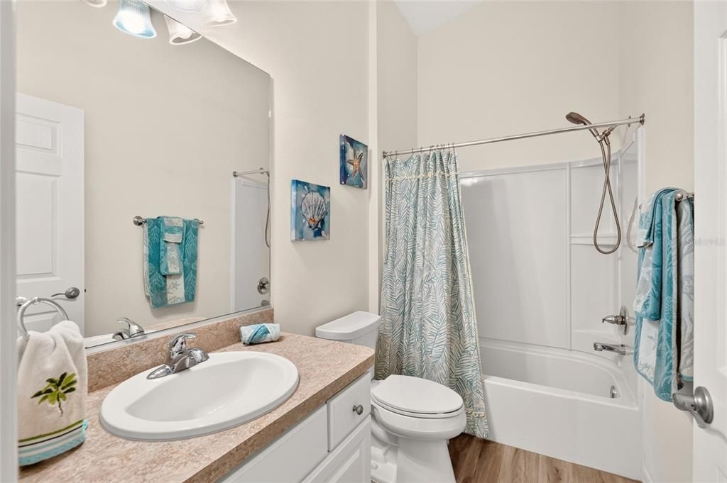 For Sale: $280,000 (2 beds, 2 baths, 1188 Square Feet)