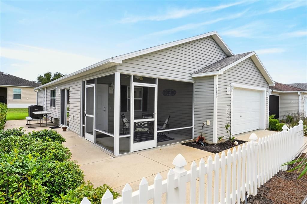 For Sale: $280,000 (2 beds, 2 baths, 1188 Square Feet)