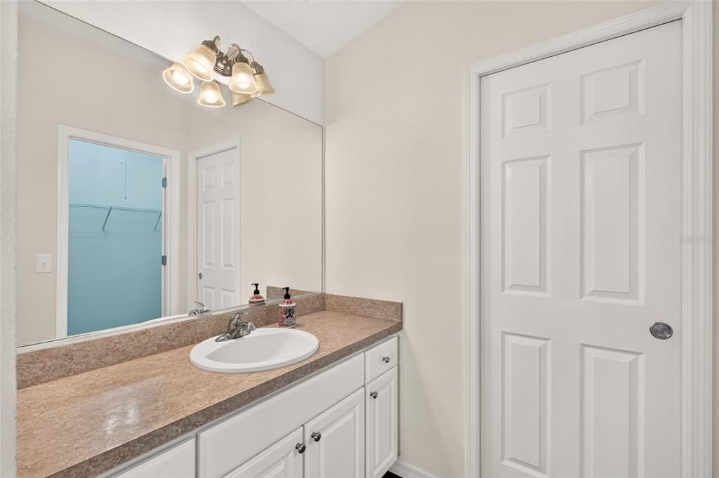 For Sale: $280,000 (2 beds, 2 baths, 1188 Square Feet)